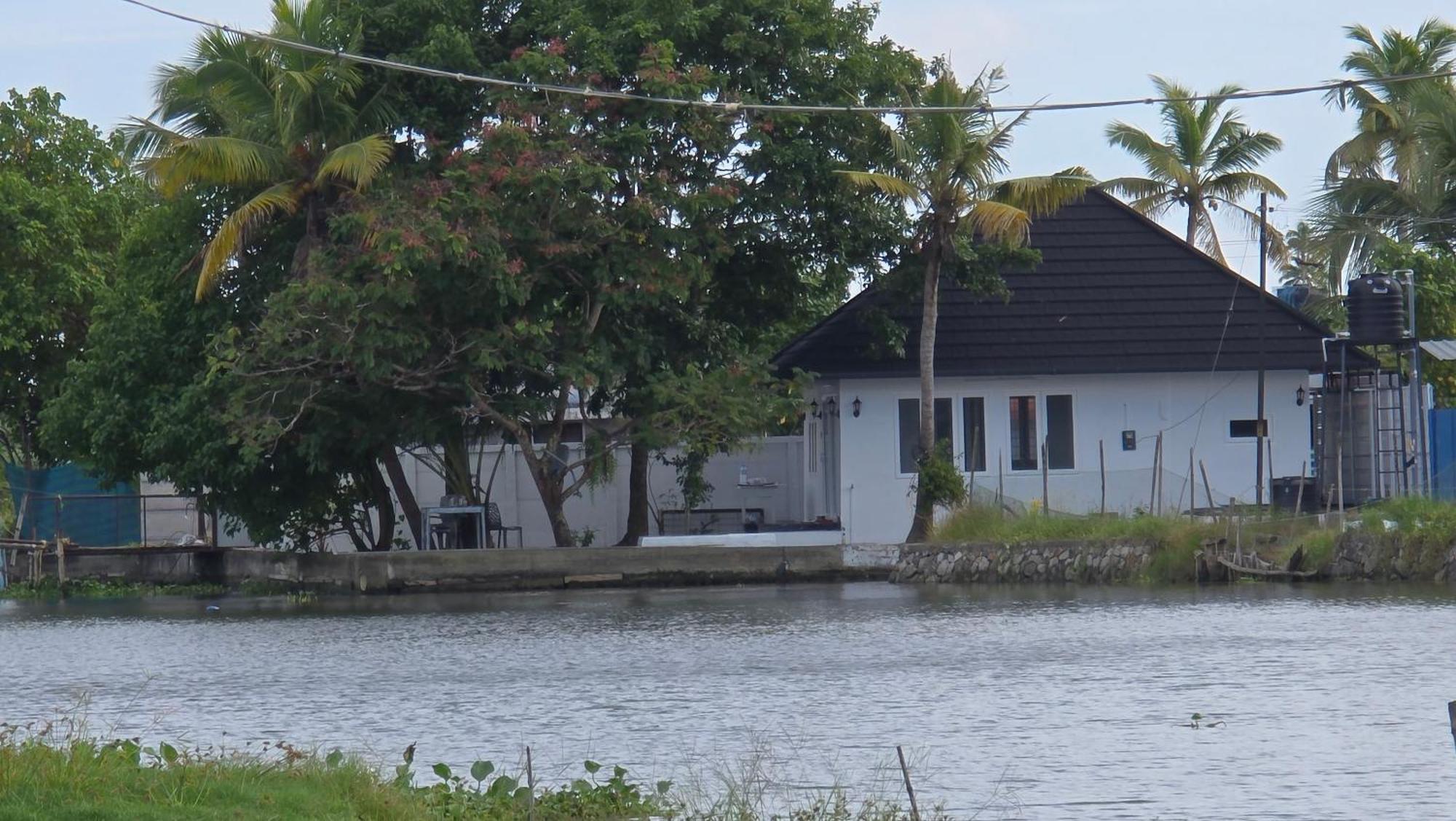 Pradeep'S Backwater Villa Kochi Luaran gambar